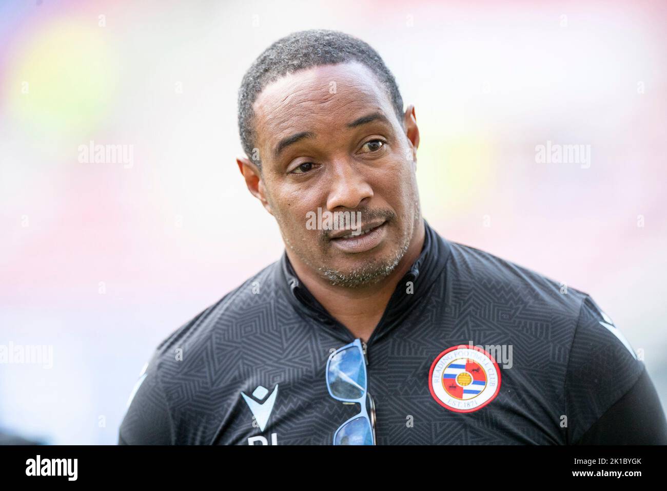 manager de Reading FC Paul Ince pendant le match de championnat Sky Bet entre Wigan Athletic et Reading au DW Stadium, Wigan, le samedi 17th septembre 2022. (Crédit : Mike Morese | MI News) lors du match de championnat Sky Bet entre Wigan Athletic et Reading au DW Stadium, Wigan, le samedi 17th septembre 2022. Crédit : MI News & Sport /Alay Live News Banque D'Images