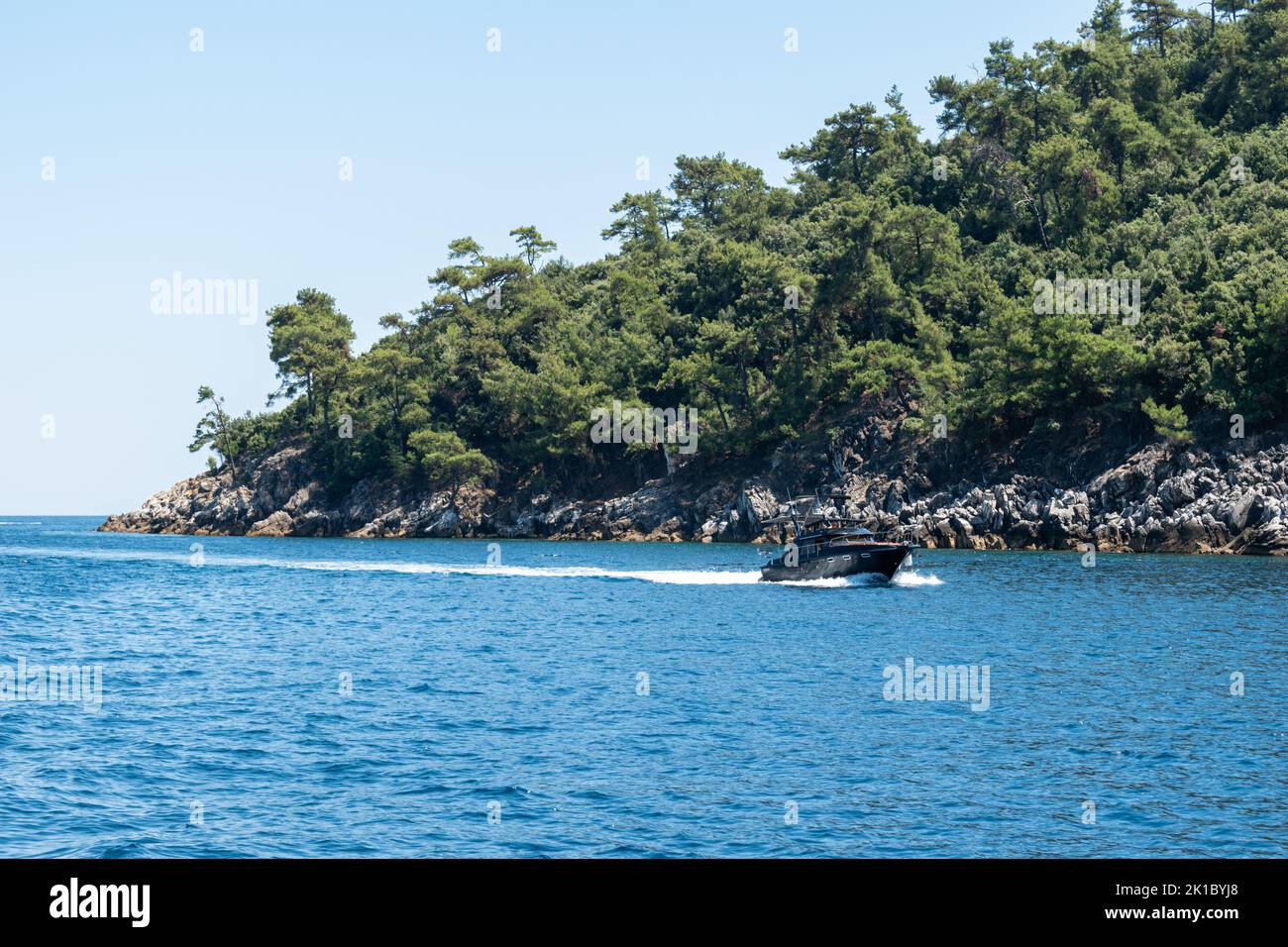 Yacht sur la mer, Thasos, Grèce Banque D'Images