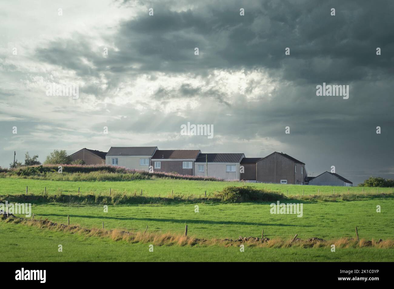 Les appartements du conseil dans les logements pauvres avec de nombreuses questions de protection sociale à Linwood Banque D'Images