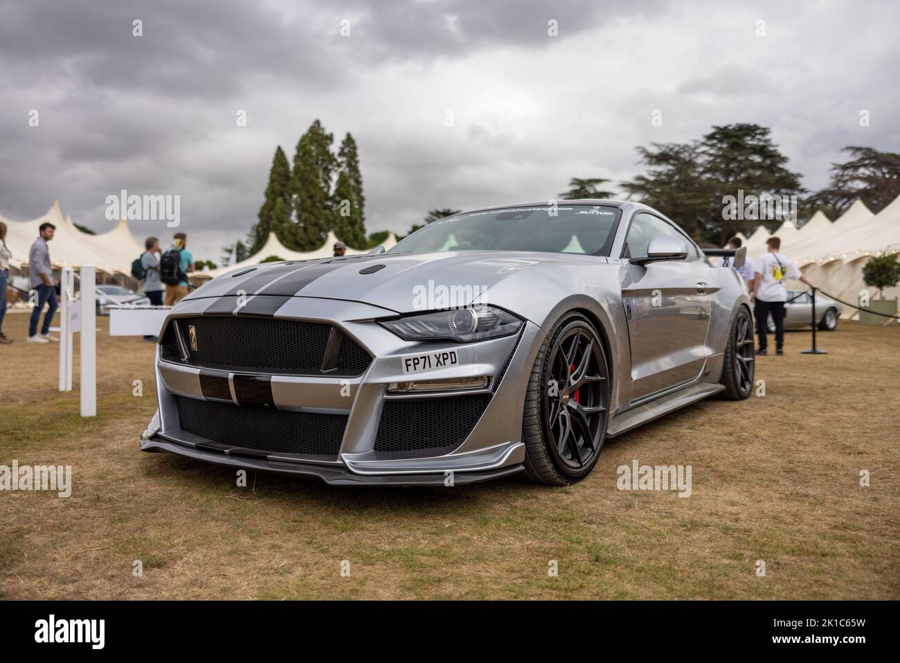 Clive Sutton High performance CS850R Supercharged Ford Mustang, exposé au salon privé Concours d’Elégance Motor show au Palais de Blenheim Banque D'Images