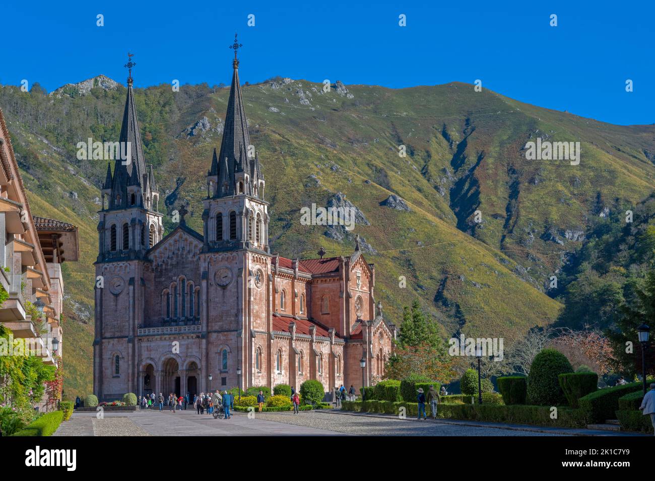 Basilique de la Vierge de Covadonga dans le parc national de Los Picos Espagne Banque D'Images