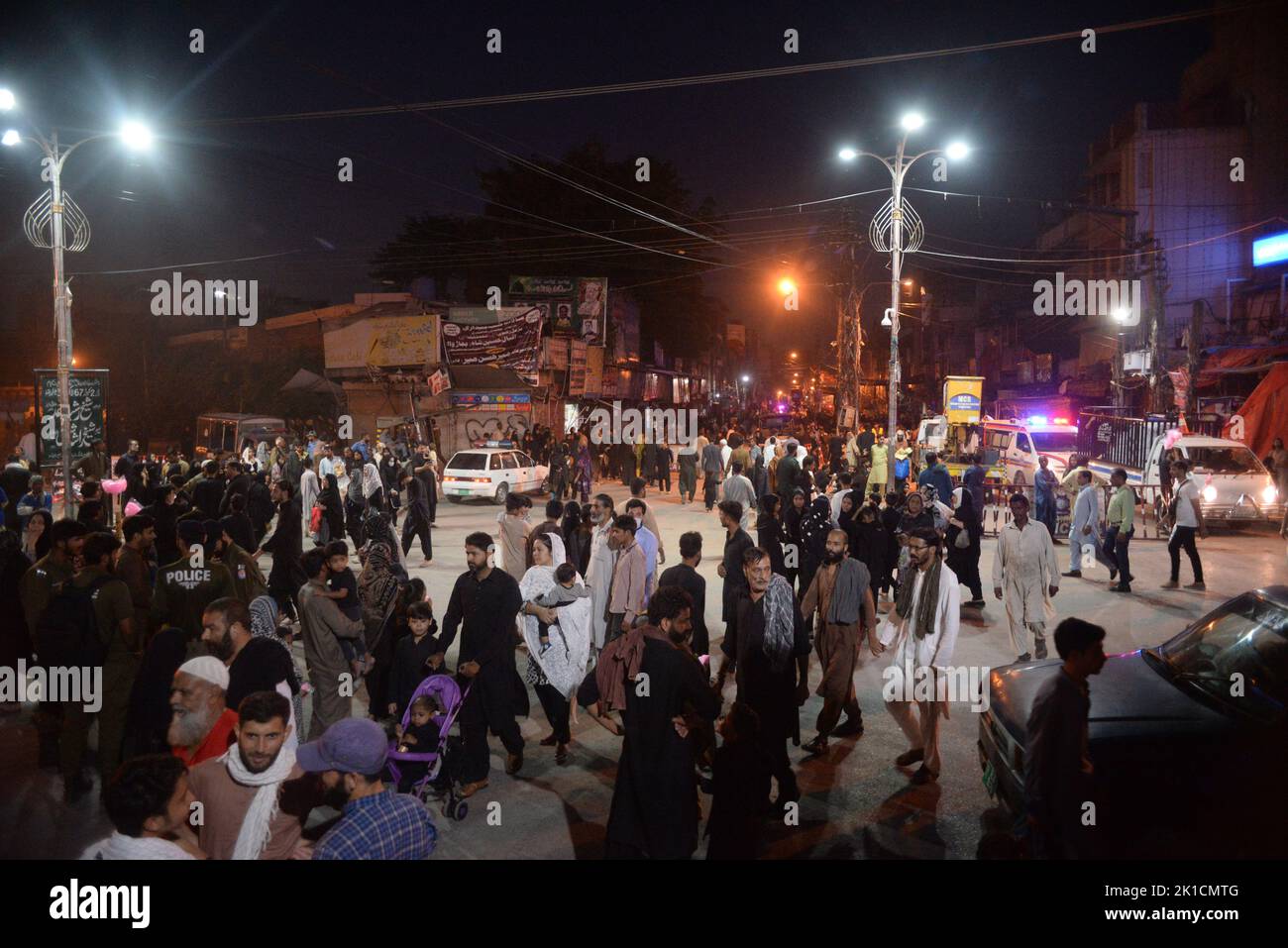 Rawalpindi, Punjab, Pakistan. 17th septembre 2022. Les musulmans chiites pakistanais qui adorent participer à une procession religieuse centrale. (Credit image: © Zubair Abbasi/Pacific Press via ZUMA Press Wire) Credit: ZUMA Press, Inc./Alay Live News Banque D'Images