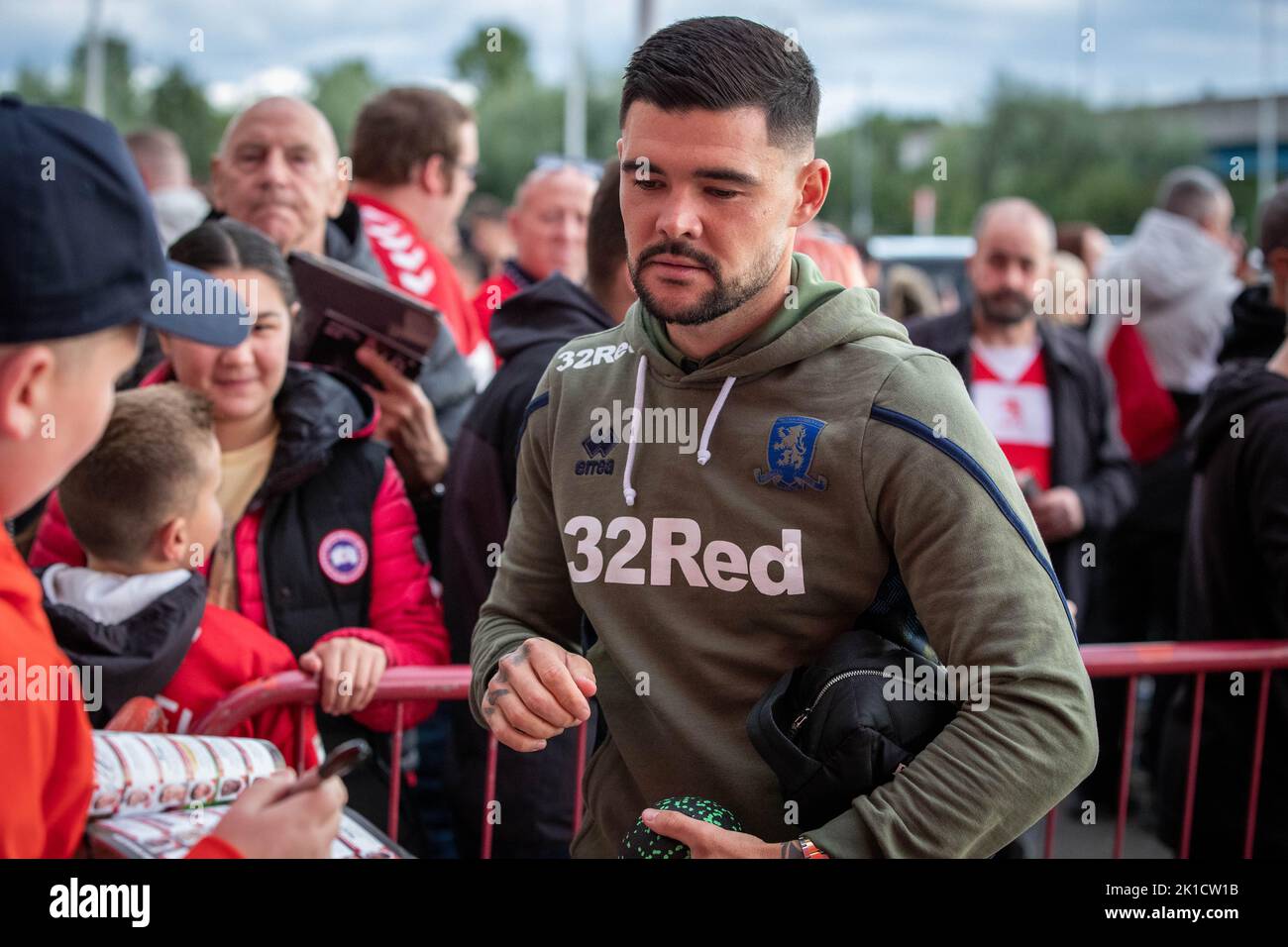 Middlesbrough, Royaume-Uni. 17th septembre 2022. Alex Mowatt #4 de Middlesbrough arrive au stade Riverside avant le match de championnat Sky Bet Middlesbrough vs Rotherham United au stade Riverside, Middlesbrough, Royaume-Uni, 17th septembre 2022 (photo de James Heaton/News Images) à Middlesbrough, Royaume-Uni, le 9/17/2022. (Photo de James Heaton/News Images/Sipa USA) crédit: SIPA USA/Alay Live News Banque D'Images