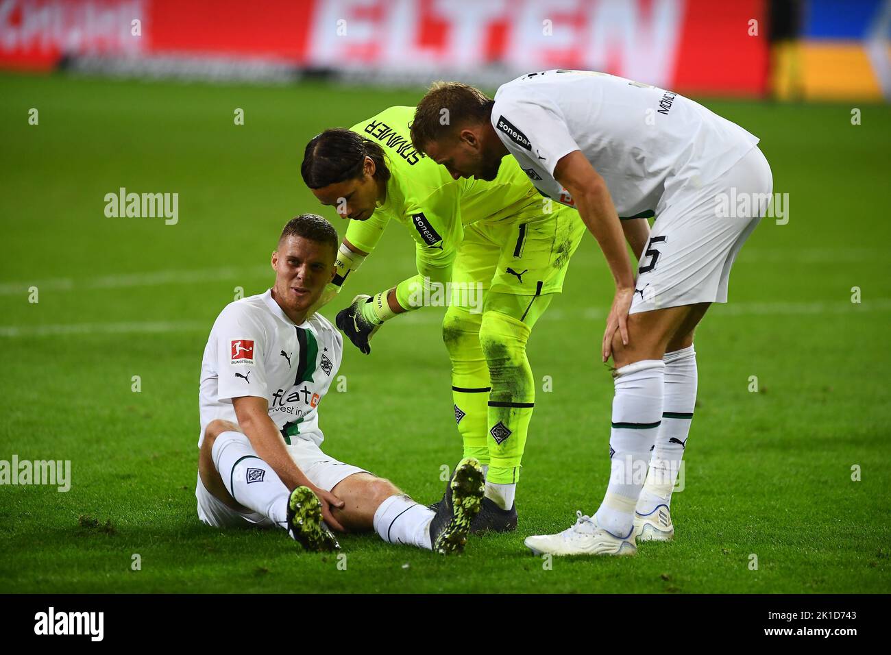 MOENCHENGLADBACH, ALLEMAGNE - 17 SEPTEMBRE 2022 : Yann Sommer (vice-capitaine), Marvin Friedrich, Nico Elvedi. Le match de football de Bundesliga Borussia M. Banque D'Images