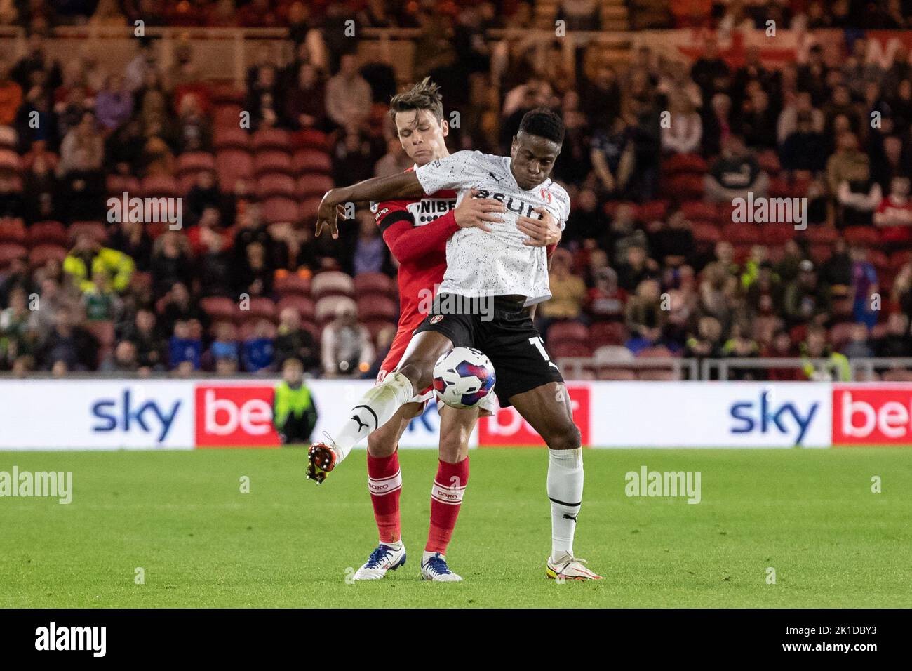 Middlesbrough, Royaume-Uni. 17th septembre 2022. Jonathan Howson #16 de Middlesbrough en action pendant le match de championnat de Sky Bet Middlesbrough vs Rotherham United au stade Riverside, Middlesbrough, Royaume-Uni, 17th septembre 2022 (photo de James Heaton/News Images) à Middlesbrough, Royaume-Uni, le 9/17/2022. (Photo de James Heaton/News Images/Sipa USA) crédit: SIPA USA/Alay Live News Banque D'Images