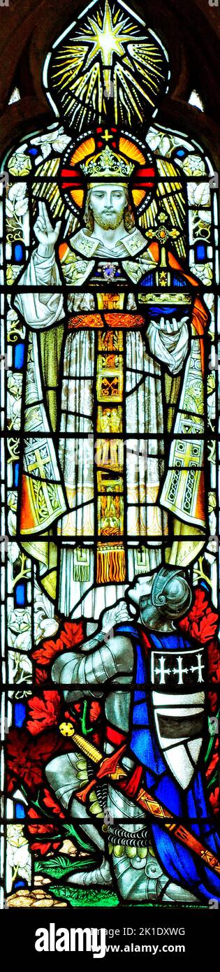 CLEY à côté de la mer, Norfolk. Christ dans sa gloire, vitrail de J Powell & Sons, 1917 ans, style art et artisanat Banque D'Images