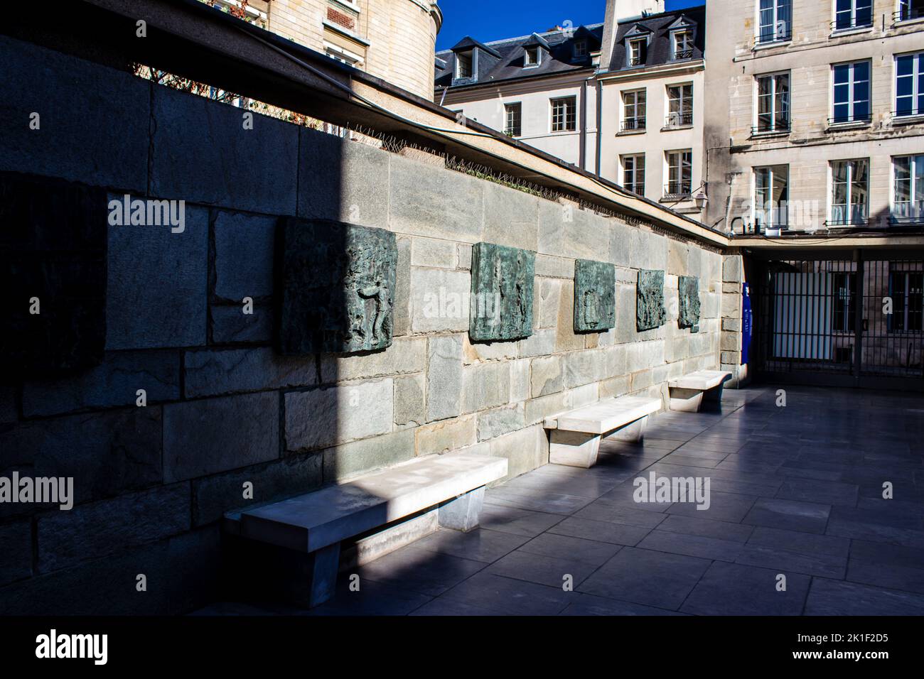 Paris, France - 14 septembre 2022 le Mémorial de la Shoah est un lieu de commémoration du génocide des Juifs, situé à Paris en France Banque D'Images