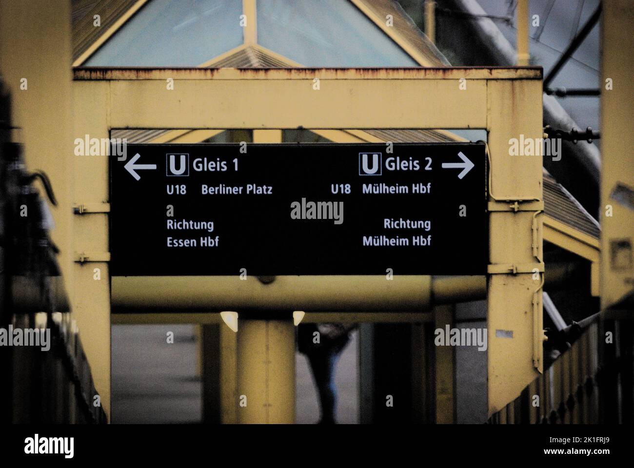 Un panneau à l'entrée de la station de métro Essen Savignystr ETEC à Essen, Allemagne Banque D'Images