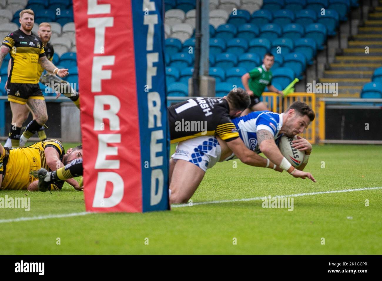 Halifax, Royaume-Uni. 18th septembre 2022. *** Essayez Halifax Ben Kavanagh pendant le match de championnat Betfred entre Halifax Panthers et York City Knights au Shay Stadium, à Halifax, au Royaume-Uni, le 18 septembre 2022. Photo de Simon Hall. Utilisation éditoriale uniquement, licence requise pour une utilisation commerciale. Aucune utilisation dans les Paris, les jeux ou les publications d'un seul club/ligue/joueur. Crédit : UK Sports pics Ltd/Alay Live News Banque D'Images