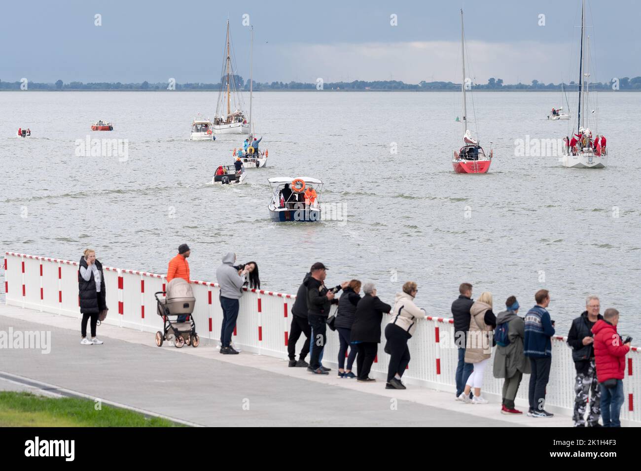 Nowy Swiat, Pologne. 18th septembre 2022. Le canal Vistule Spit, qui relie le port d'Elblag et le lagon de Vistule à la mer Baltique sans transit le détroit russe de Baltiysk, est maintenant ouvert à l'utilisation © Wojciech Strozyk / Alay Live News Banque D'Images