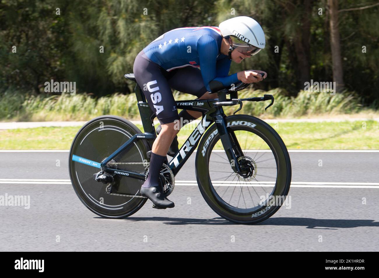 Leah Thomas des États-Unis, qui a terminé à la cinquième place dans le procès à temps individuel des femmes aux Championnats du monde de cyclisme sur route UCI 2022 Banque D'Images