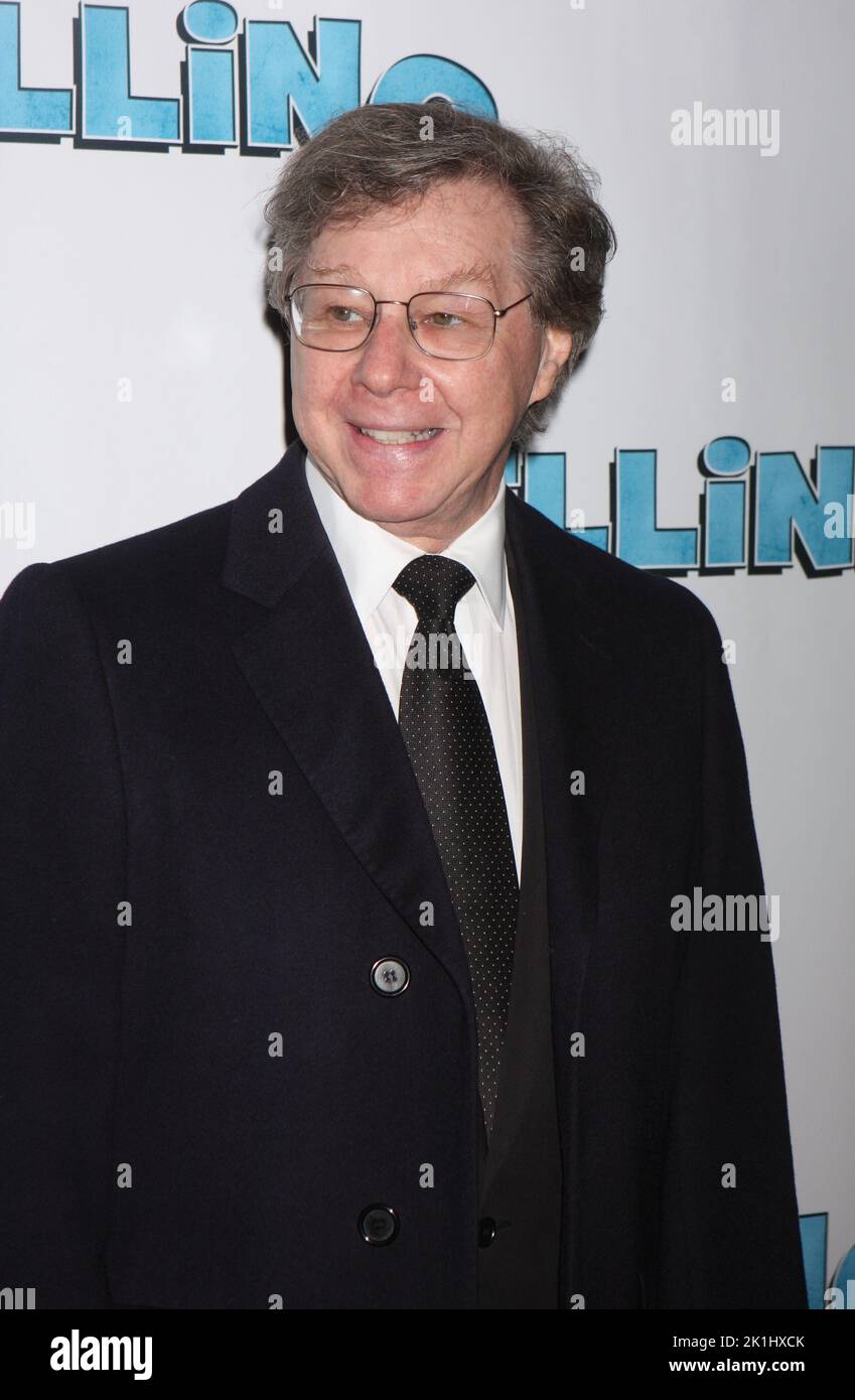 Maury Yeston assiste à la représentation nocturne d'ouverture de 'Eelling' au théâtre Ethel Barrymore à New York, sur 21 novembre 2010. Crédit photo : Henry McGee/MediaPunch Banque D'Images