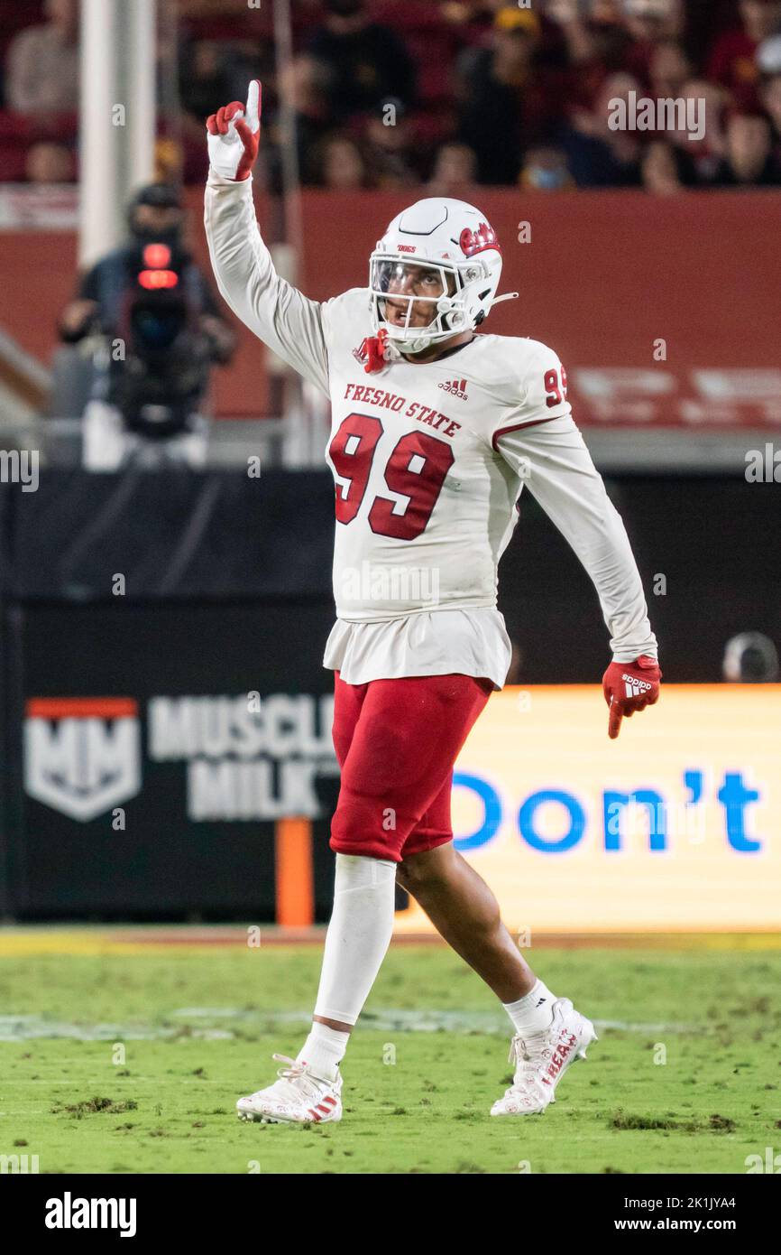 Fresno State Bulldogs défensive End David Perales (99) célèbre lors d'un match de football de la NCAA contre les chevaux de Troie de la Californie du Sud, samedi, septembre Banque D'Images