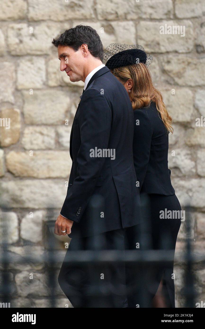 Le premier ministre du Canada Justin Trudeau et son épouse Sophe Trudeau arrivent au funérailles d'État de la reine Elizabeth II, qui s'est tenu à l'abbaye de Westminster, à Londres. Date de la photo: Lundi 19 septembre 2022. Banque D'Images