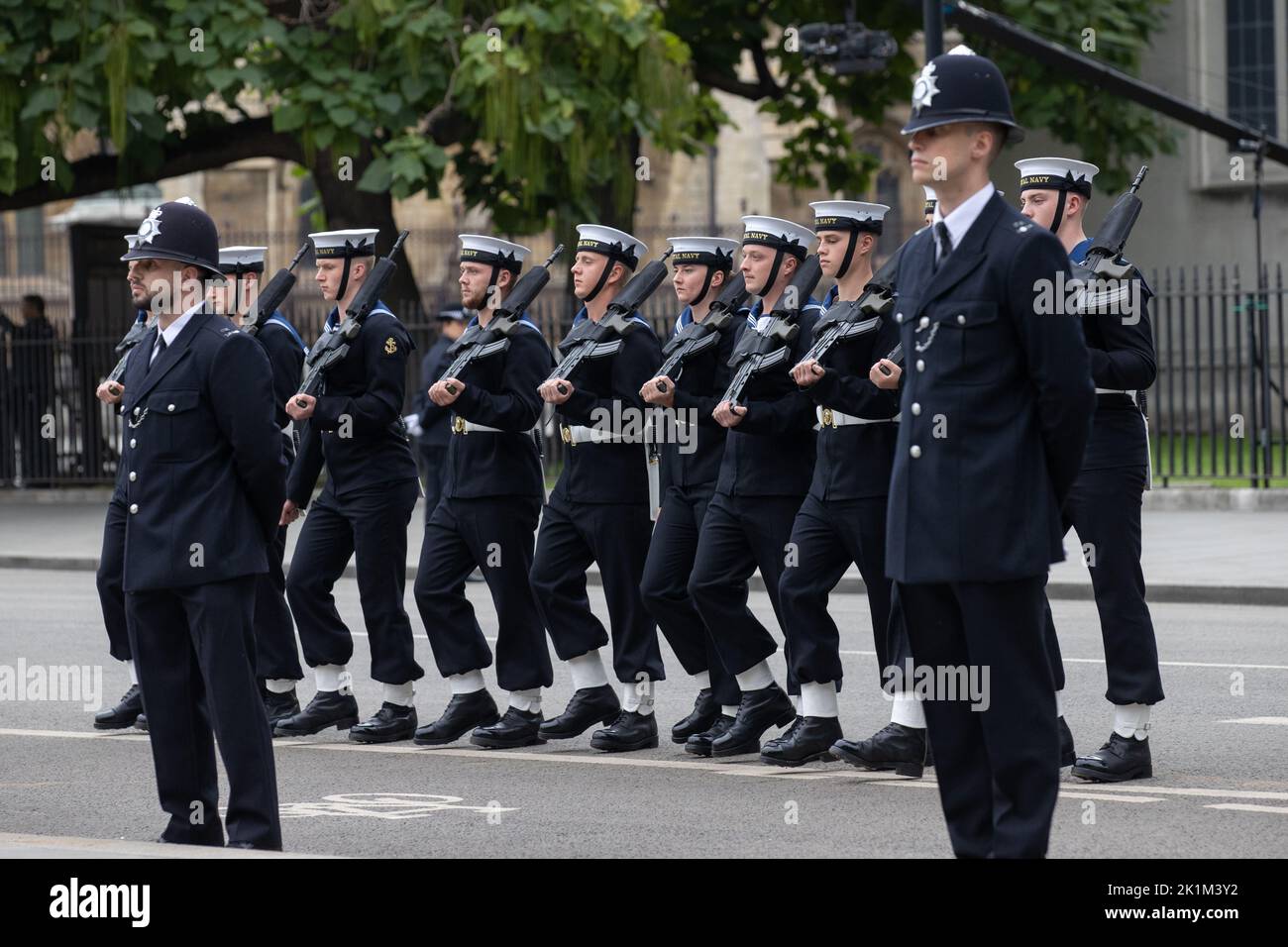 Londres, Royaume-Uni. 19 septembre 2022. Place du Parlement devant les funérailles d'État de la reine Elizabeth II Le 8 septembre 2022, Elizabeth II, reine du Royaume-Uni et des autres royaumes du Commonwealth, meurt à l'âge de 96 ans au château de Balmoral en Écosse. Le plus ancien monarque britannique vivant le plus longtemps en place. Credit: SMP News / Alamy Live News Banque D'Images