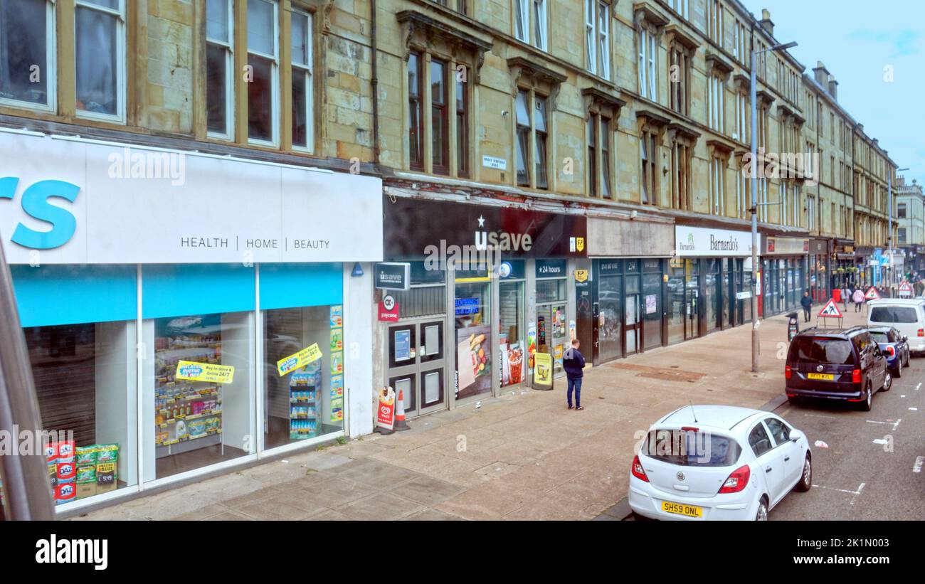 Glasgow, Écosse, Royaume-Uni 19th septembre 2022. La reine Elizabeth emplie les rues alors que la combinaison de magasins fermés et de la couverture télévisée a vu un paysage de dystopie désolées dans la ville. La célèbre rue sauchiehall était privée de clients. Crédit Gerard Ferry/Alay Live News Banque D'Images