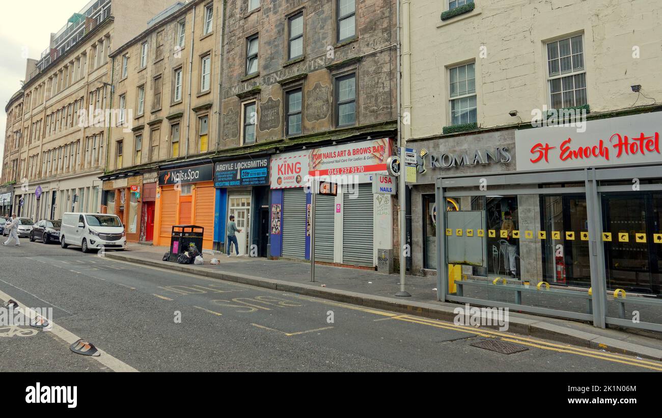 Glasgow, Écosse, Royaume-Uni 19th septembre 2022. La reine Elizabeth emplie les rues alors que la combinaison de magasins fermés et de la couverture télévisée a vu un paysage de dystopie désolées dans la ville. Crédit Gerard Ferry/Alay Live News Banque D'Images