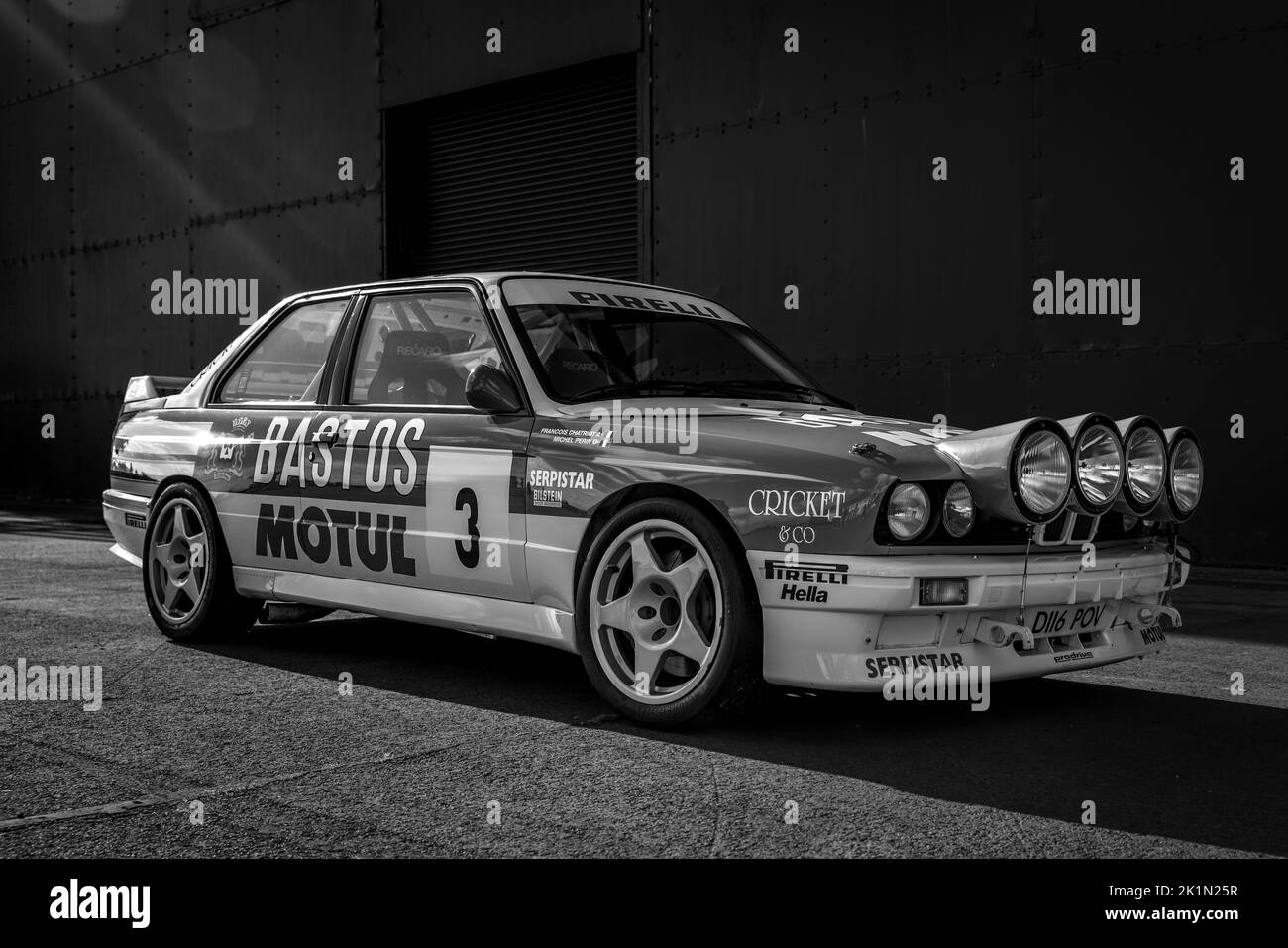 ProDrive BMW M3 E30 « Bastos » exposé au Bicester Heritage Scramble célébrant 50 ans de BMW M. Banque D'Images