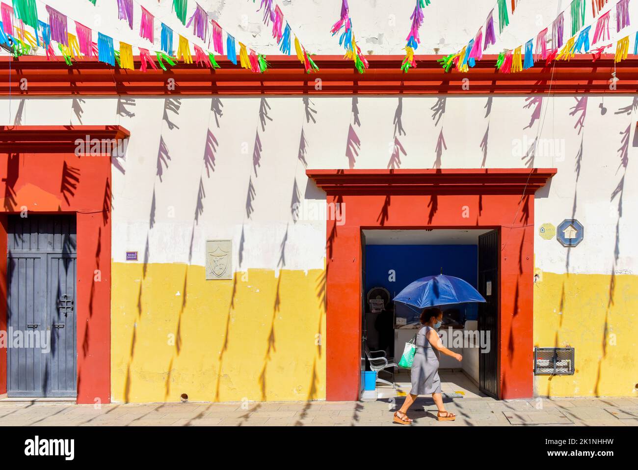 Calle 5 de Mayo dans le centre-ville historique d'Oaxaca, Oaxaca Mexique Banque D'Images