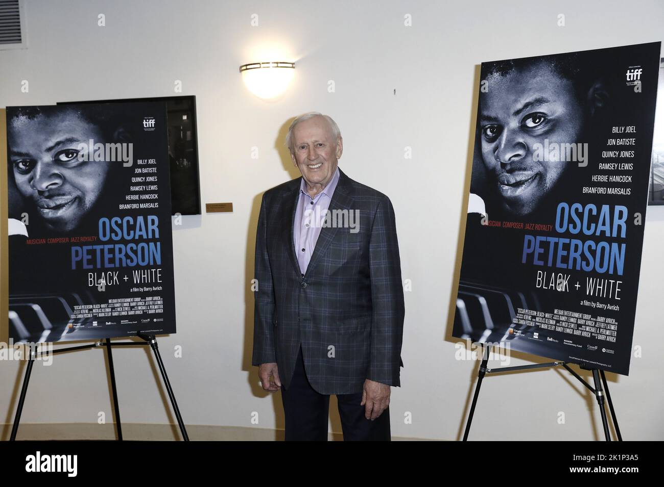 New York, United a déclaré. 19th septembre 2022. L'acteur Leonard Cariou arrive lundi à 19 septembre 2022 pour la projection à New York de 'Oscar Peterson Black White' au DGA Theatre de New York. Photo par Peter Foley/UPI crédit: UPI/Alay Live News Banque D'Images