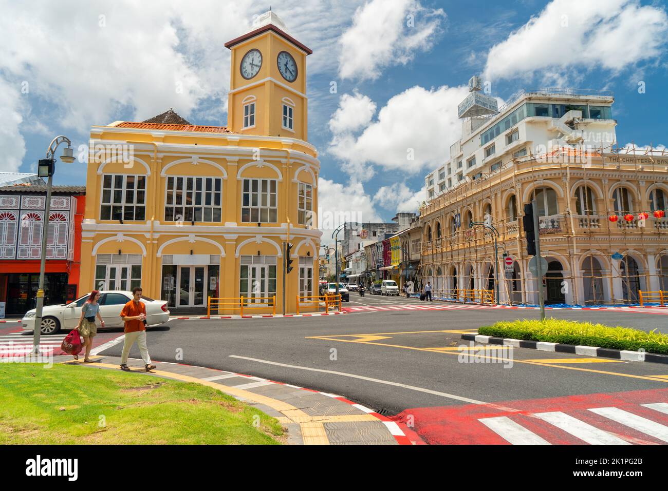 Tour de l'horloge de la ville de Phuket dans la vieille ville de Phuket, Thaïlande. Un point de repère de la vieille ville de Phuket, une zone touristique populaire. Banque D'Images