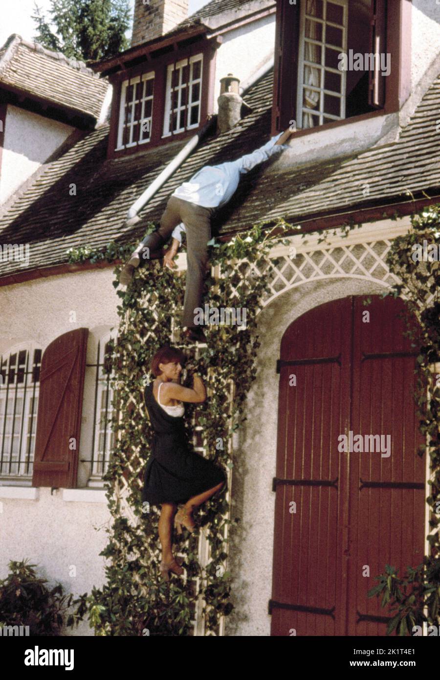LE CHARME DISCRET DE LA BOURGEOISIE (1972) -TITRE ORIGINAL: LE CHARME DISCRET DE LA BOURGEOISIE-, RÉALISÉ PAR LUIS BUÑUEL. CRÉDIT: DEAN FILM/GREENWICH FILM/JET FILMS/ALBUM Banque D'Images