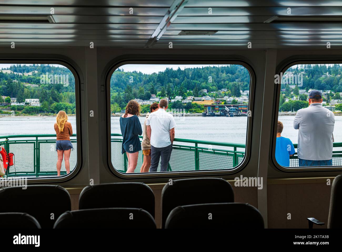 Passagers sur Mukilteo - Clinton Ferry ; Puget Sound ; Washington ; États-Unis Banque D'Images