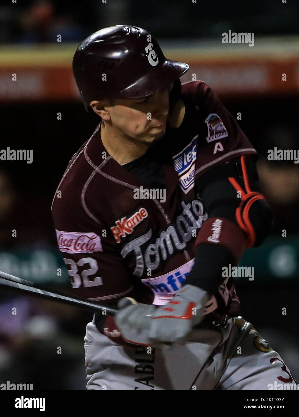 Joey Meneses, durante el juego de beisbol de la Liga Mexicana del Pacifico. Tercer partido de la segunda vuelta con el encuentro entre Tomateros de Culiacan vs Naranjeros de Hermosillo. 07 décembre 2017.(Foto: Luis Gutierrez /NortePhoto.com) Banque D'Images