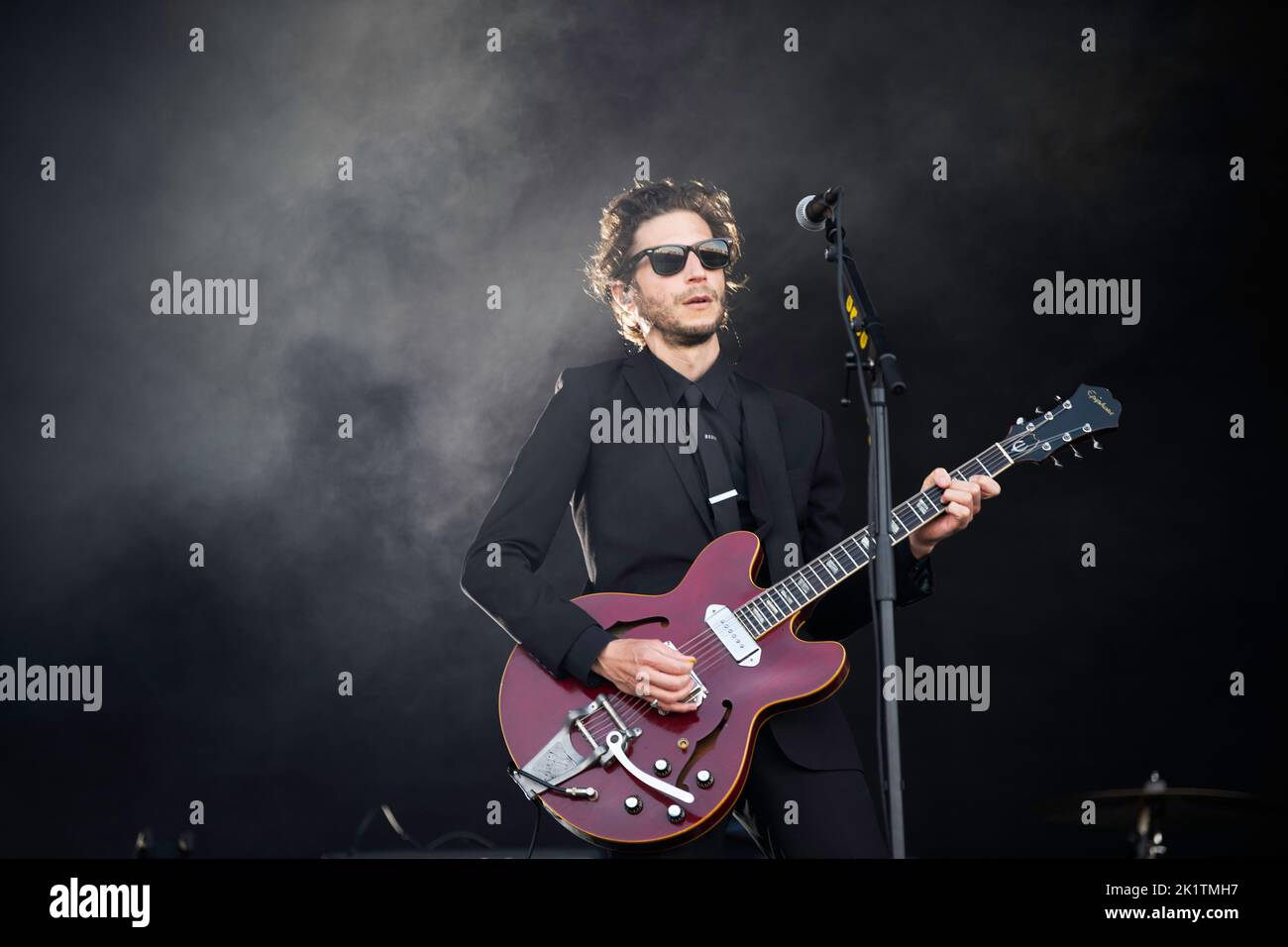 Groupe de rock américain, de Manhattan, NY, Interpol, qui se produit en direct au festival Tempelhof Sounds à Berlin, en Allemagne. Banque D'Images