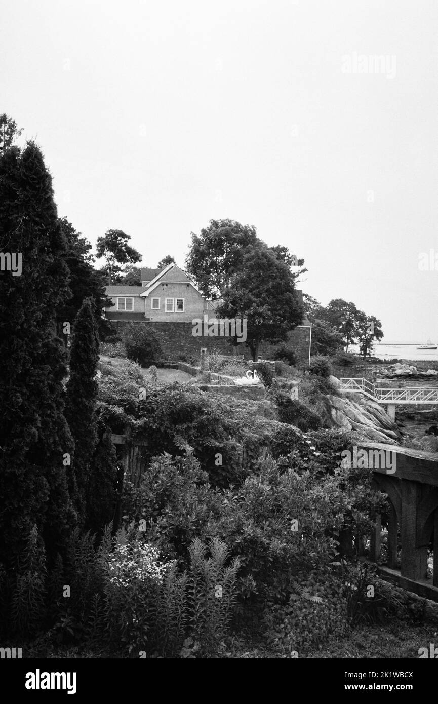 La vue depuis Beauport - Sleeper-McCann House à Gloucester, Massachusetts. L'image a été capturée sur film analogique noir et blanc. Banque D'Images