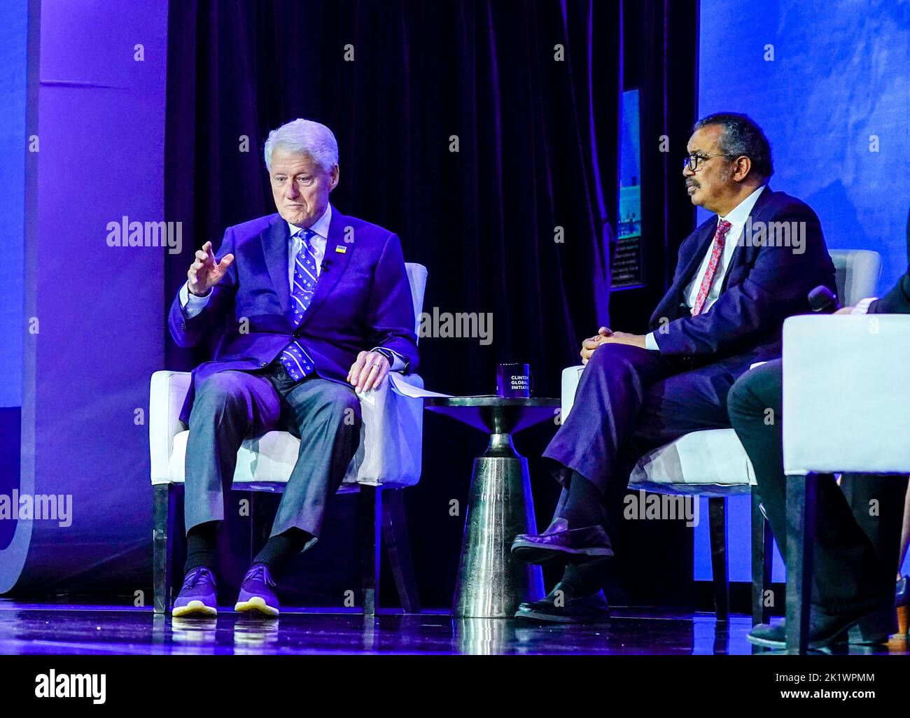 09/20/2022 New York, New York Bill Clinton, Dr Tedros Adhanom Ghebreyesus lors de l'Initiative mondiale Clinton 2022 qui s'est tenue au Hilton Midtown Tuesday 20 septembre 2022 à New York. Photo de Jennifer Graylock-Alamy News 917-519-7666 Banque D'Images