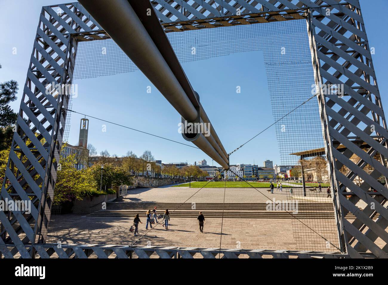 Cadre de construction ou paysage en toboggan, l'installation 1977 pour documenta, avec une vue sur Friedrichsplatz à Kassel Banque D'Images