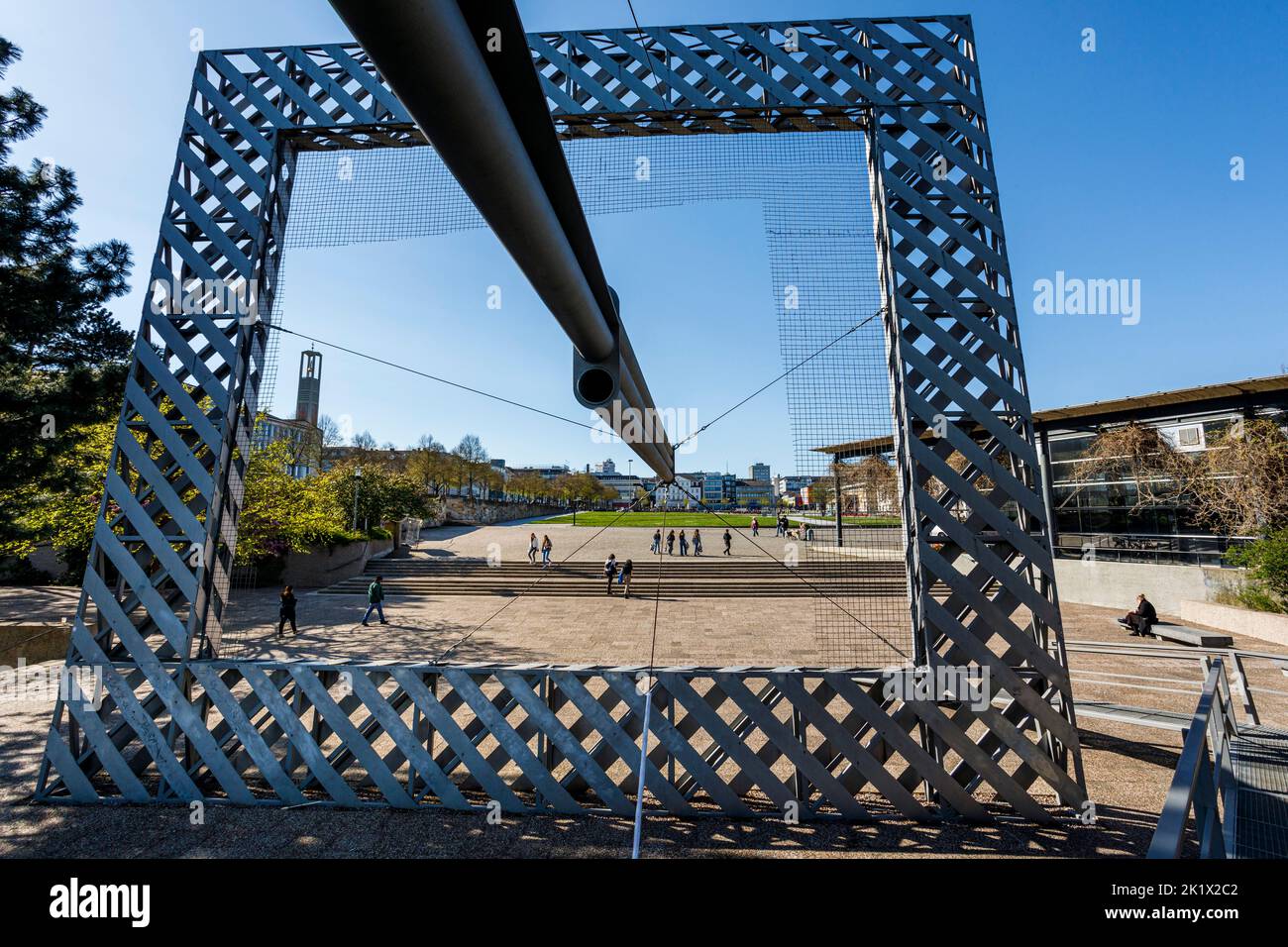 Cadre de construction ou paysage en toboggan, l'installation 1977 pour documenta, avec une vue sur Friedrichsplatz à Kassel Banque D'Images
