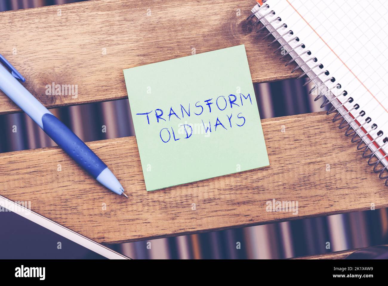 Signe d'écriture de main Hope Survivor combat, Internet concept le remplacer par de nouvelles méthodes alternatives nouvelle solution Banque D'Images