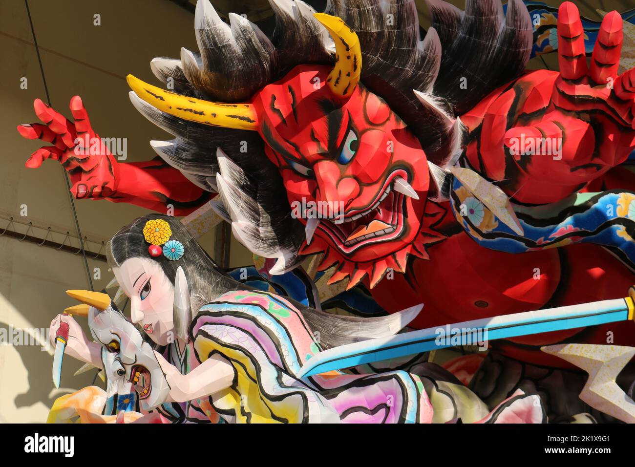 Des flotteurs colorés au festival Aomori Nebuta Banque D'Images