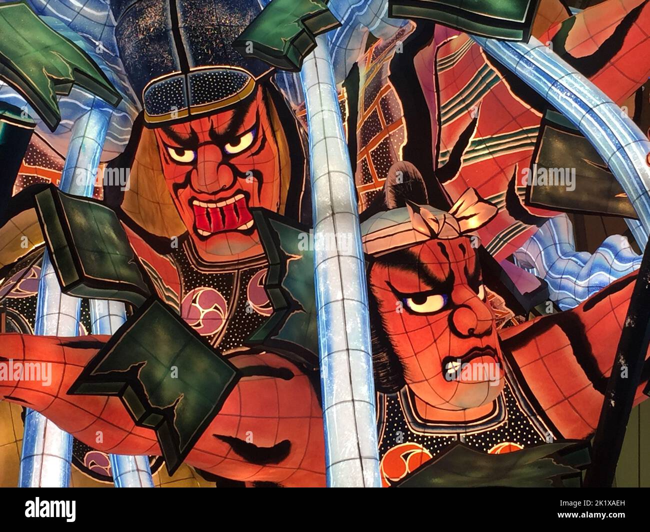 Des flotteurs colorés au festival Aomori Nebuta Banque D'Images