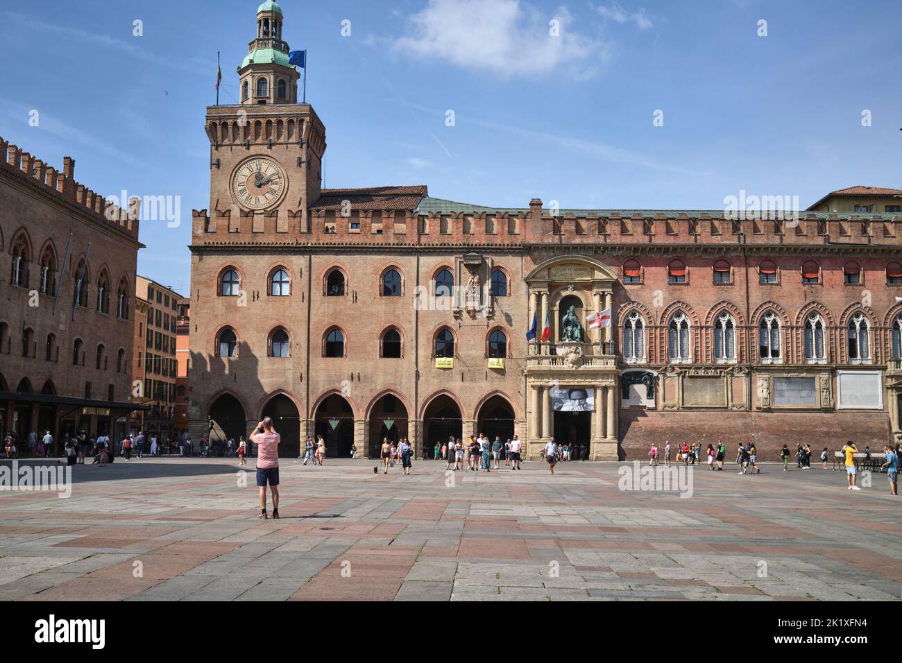 Palazzo d'Accursio Piazza Maggiore Bologne Italie Banque D'Images