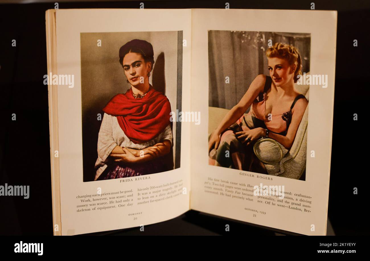 EXPOSITION FRIDA KAHLO BEYOND COMPARUTIONS, PARIS Banque D'Images