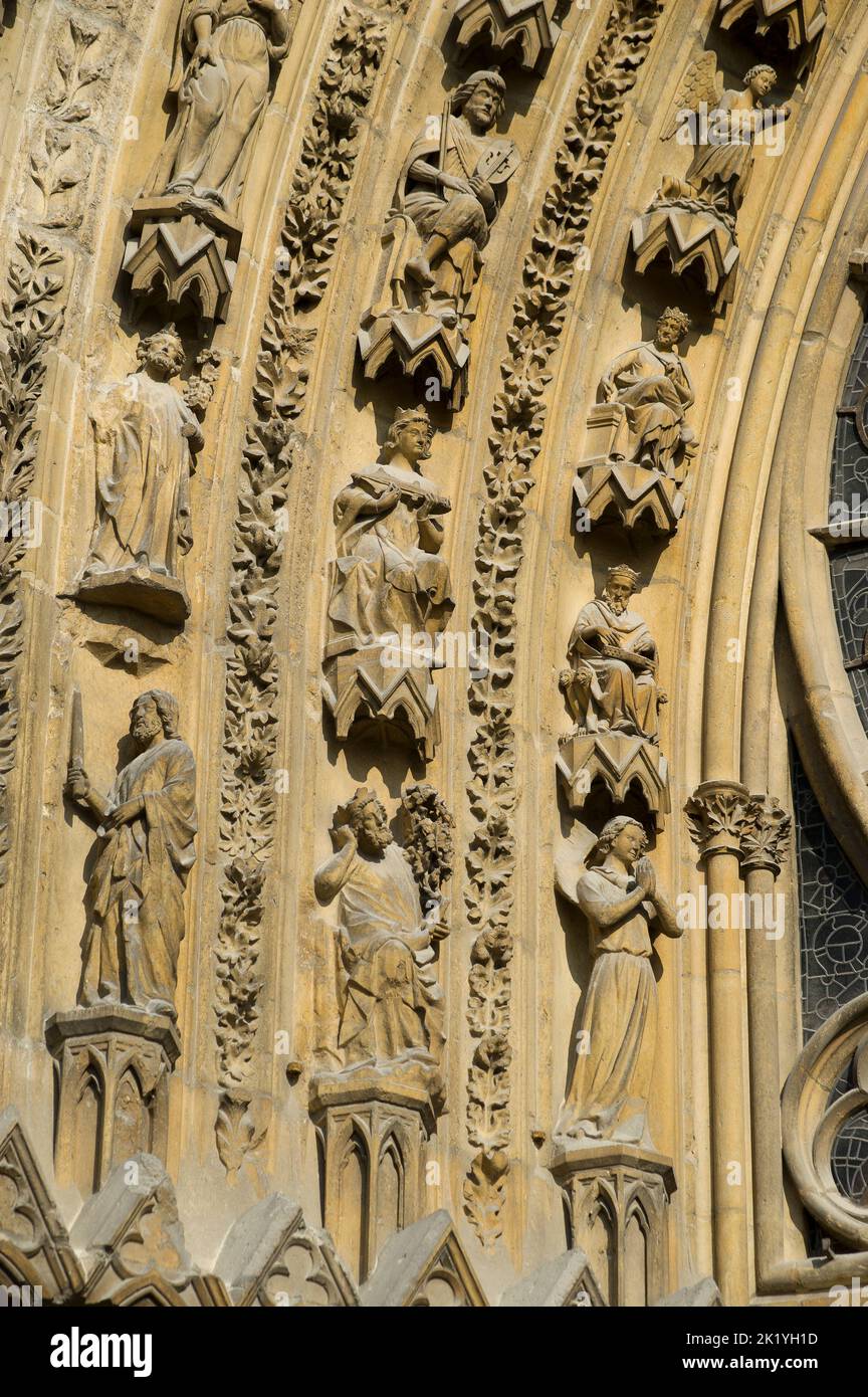 L'édition de la cathédrale de Reims a commence en 1211. Depuis le baptême de Clovis, la cathédrale notre-Dame ont été destinés au sacré-cœur des Rois de FR Banque D'Images