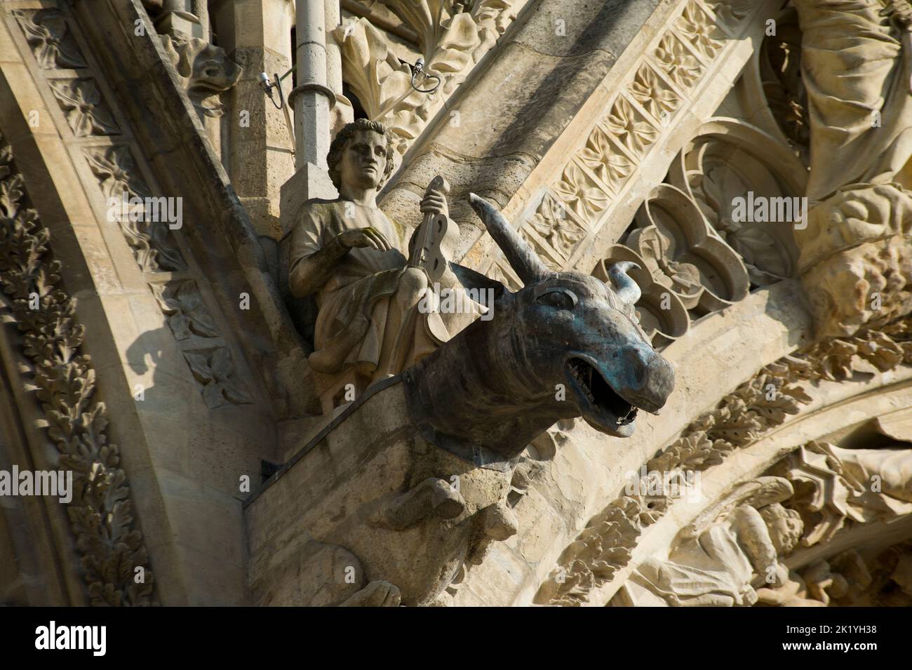 L'édition de la cathédrale de Reims a commence en 1211. Depuis le baptême de Clovis, la cathédrale notre-Dame ont été destinés au sacré-cœur des Rois de FR Banque D'Images