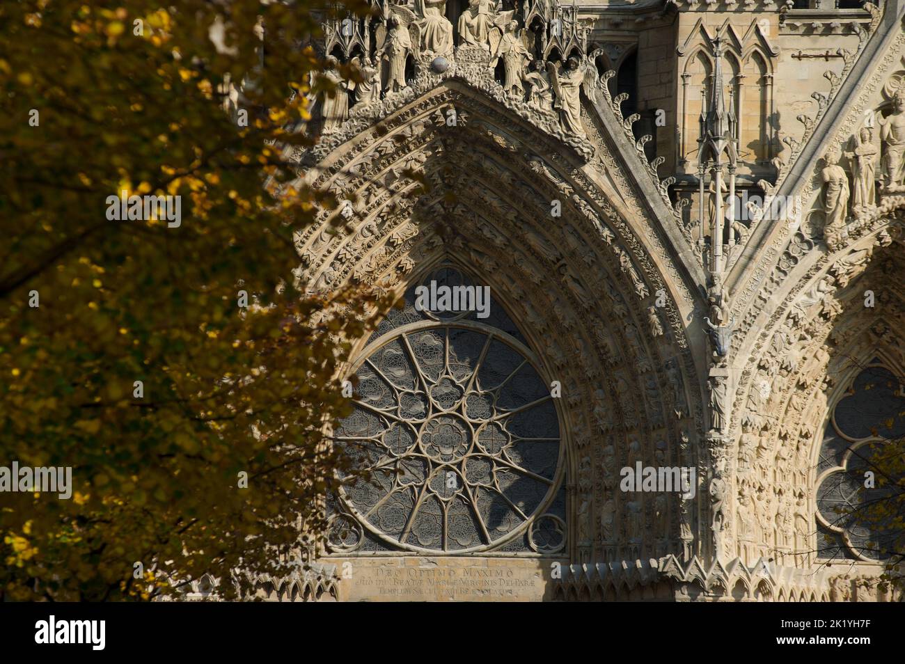 L'édition de la cathédrale de Reims a commence en 1211. Depuis le baptême de Clovis, la cathédrale notre-Dame ont été destinés au sacré-cœur des Rois de FR Banque D'Images