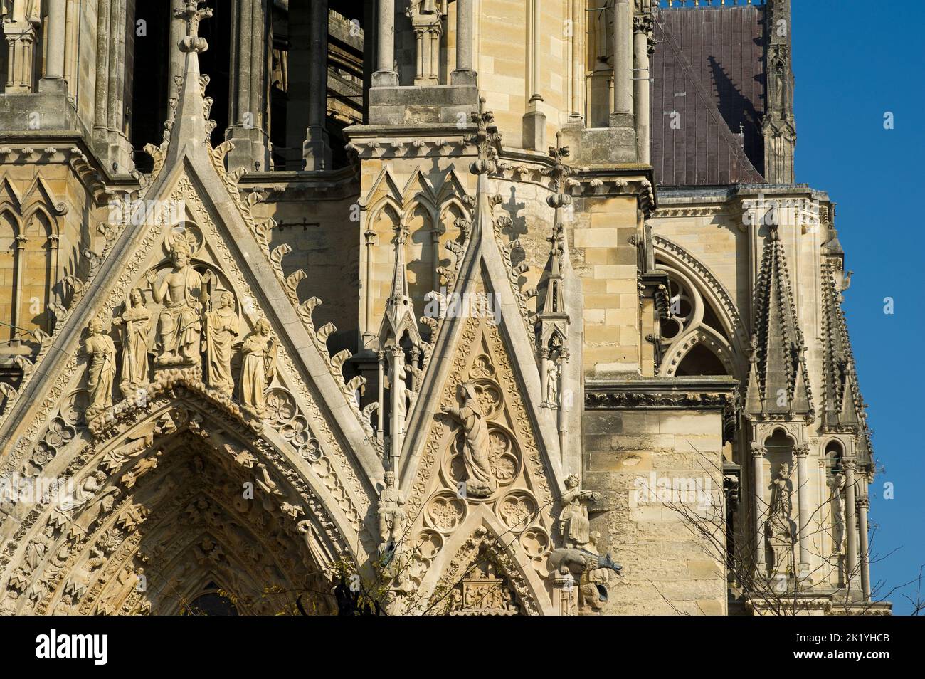 L'édition de la cathédrale de Reims a commence en 1211. Depuis le baptême de Clovis, la cathédrale notre-Dame ont été destinés au sacré-cœur des Rois de FR Banque D'Images