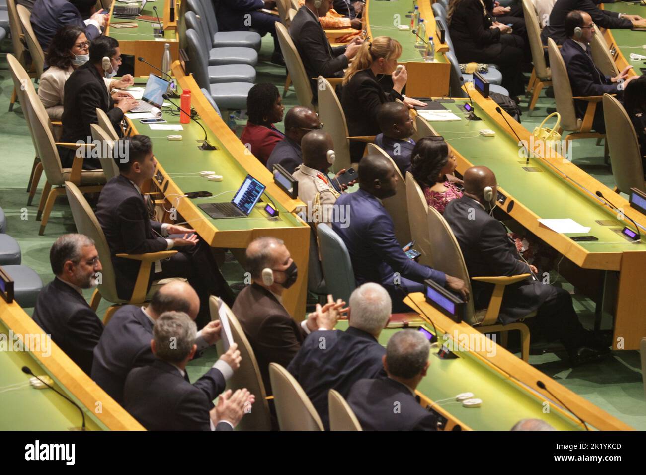 New York, États-Unis. 21st septembre 2022. (NOUVEAU) le Président iranien, Seyyed Ebrahim Raisi, prend la parole à l'Assemblée générale des Nations Unies de 77th à New York. 20 septembre 2022, New York, Etats-Unis: Le Président iranien, Seyyed Ebrahim Raisi, s'exprime à l'Assemblée générale des Nations Unies de 77th à New York avec la présence de nombreux délégués internationaux. La soixante-dix-septième session de l'Assemblée générale thème, un moment décisif: Des solutions transformatrices pour des défis imbriqués.Ã‚‚ crédit: Niyi Fote/TheNews2 (Foto: Niyi Fote/TheNews2/Zumapress) (Credit image: © Niyi Fote/TheNEWS2 via ZUMA Banque D'Images