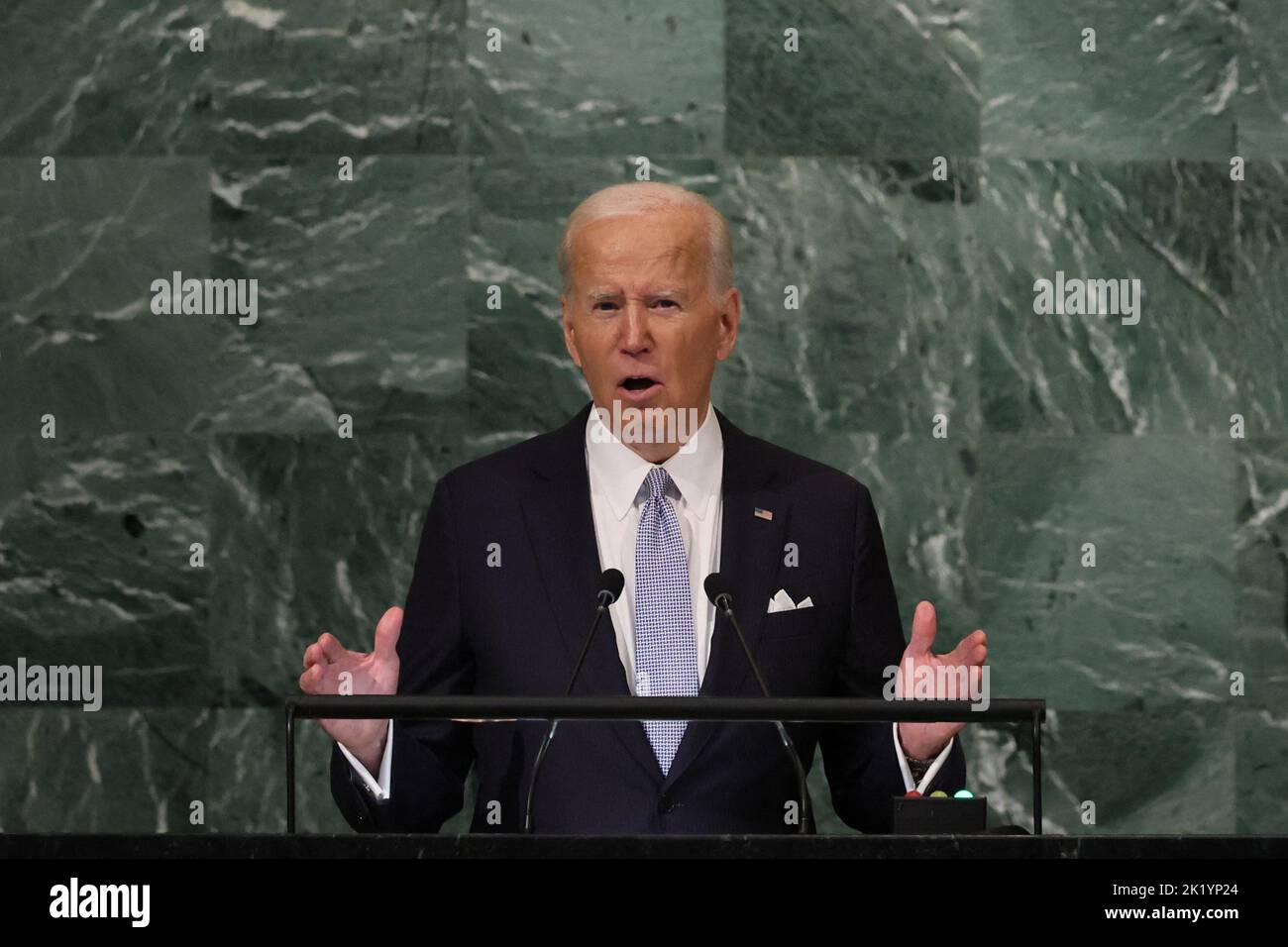 Le Président des États-Unis Joe Biden s'adresse à la session de 77th de l'Assemblée générale des Nations Unies au siège de l'ONU à New York, aux États-Unis, au 21 septembre 2022. REUTERS/Brendan McDermid Banque D'Images