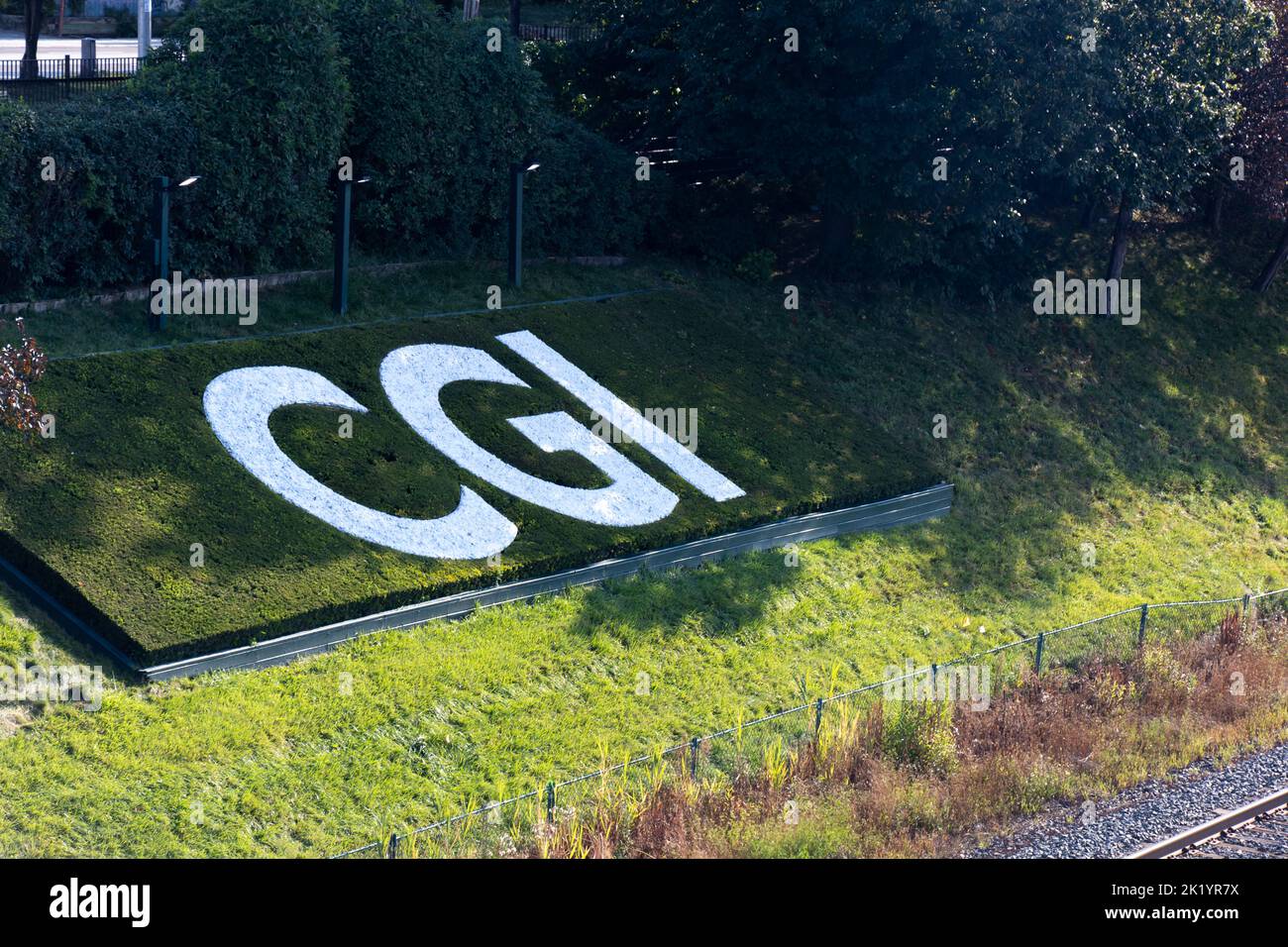 Le logo CGI, CGI Global Inc est visible au centre-ville de Toronto, à côté de la Gardiner Expressway. CGI est une société mondiale de conseil et de technologie EN TI au Canada. société. Banque D'Images