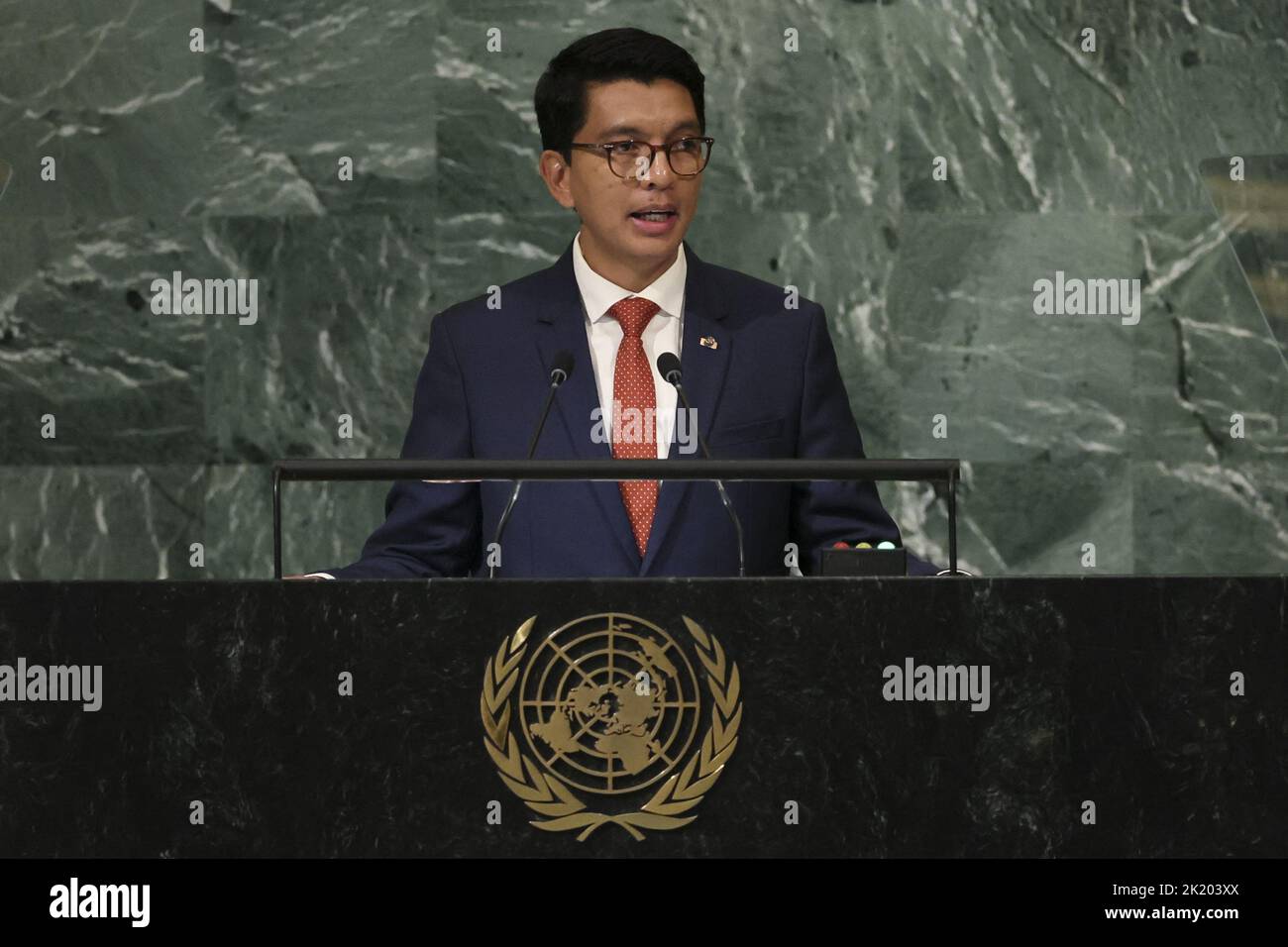 Le président malgache Andry Rajoelina s'adresse à la session de 77th de l'Assemblée générale des Nations Unies au siège de l'ONU à New York, aux États-Unis, au 21 septembre 2022. REUTERS/Brendan McDermid Banque D'Images