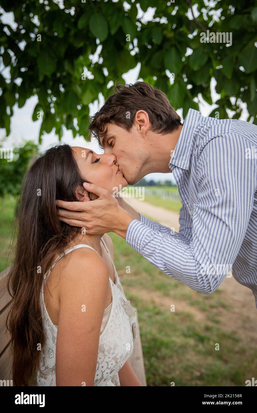 Embrasser sur la bouche Banque de photographies et d’images à haute résolution Alamy
