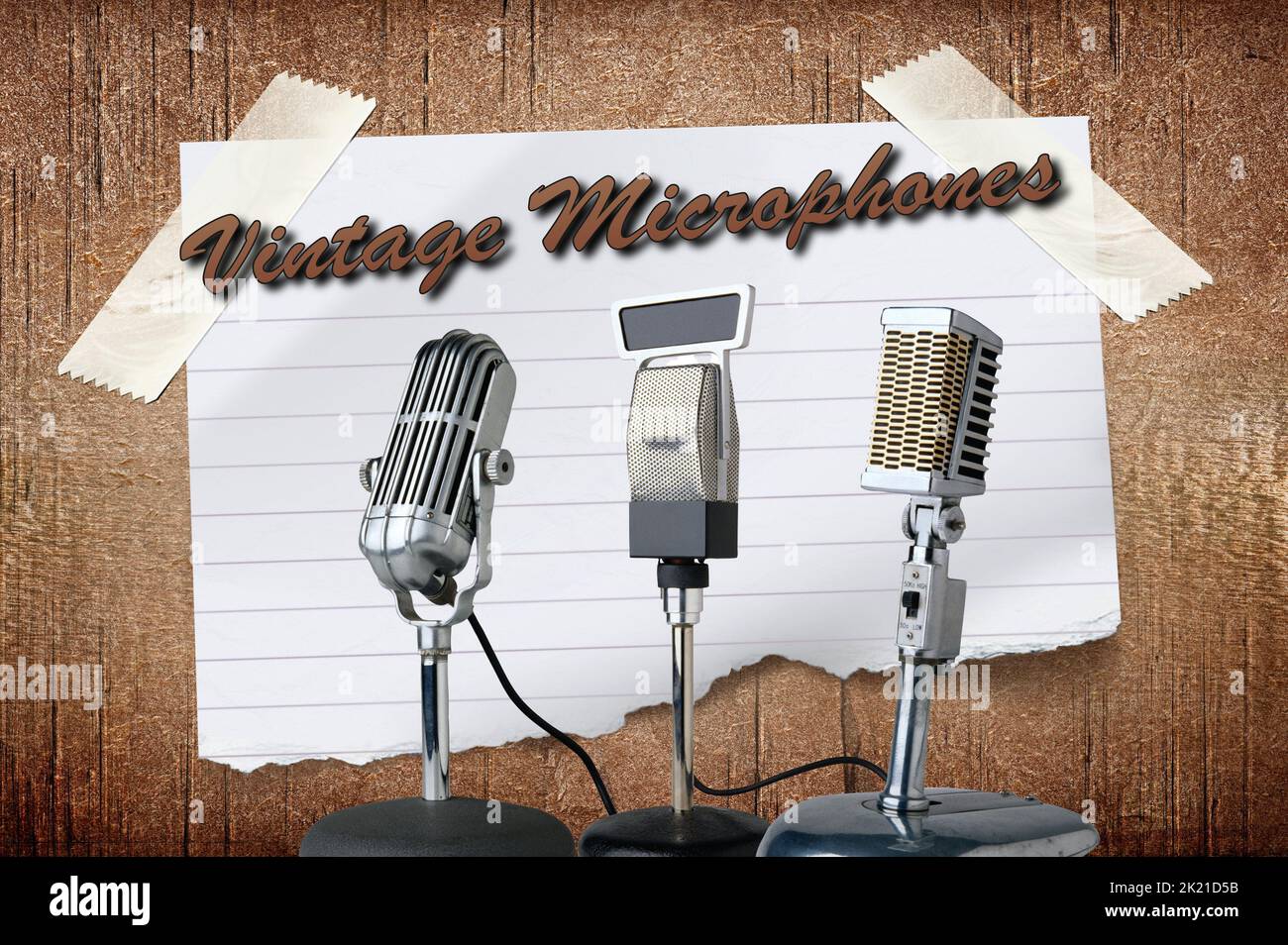 Une collection de microphones vintage Banque D'Images