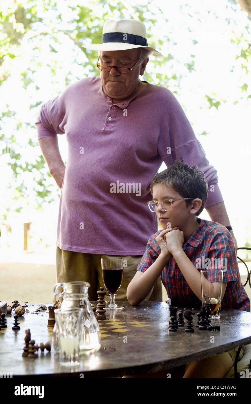 ALBERT FINNEY, Freddie Highmore, UNE BONNE ANNÉE 2006 Banque D'Images