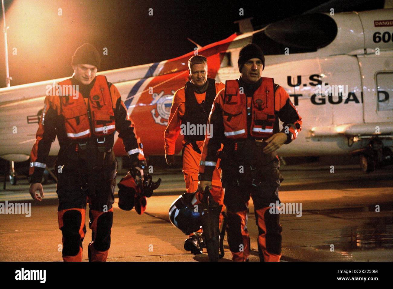 ASHTON KUTCHER, CLANCY BROWN, Kevin Costner, THE GUARDIAN, 2006 Banque D'Images